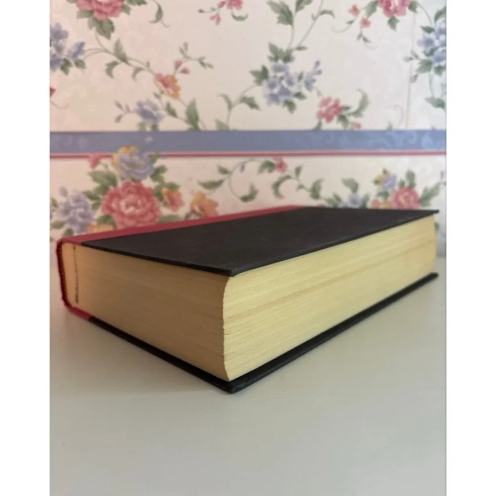 The Historian Elizabeth Kostova 1st Edition Hardcover‎ 2005 Little Brown Book